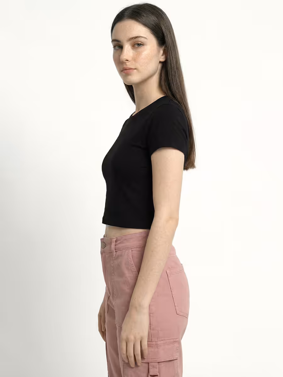 Women's Plain Black Half Sleeve Crop Top 3
