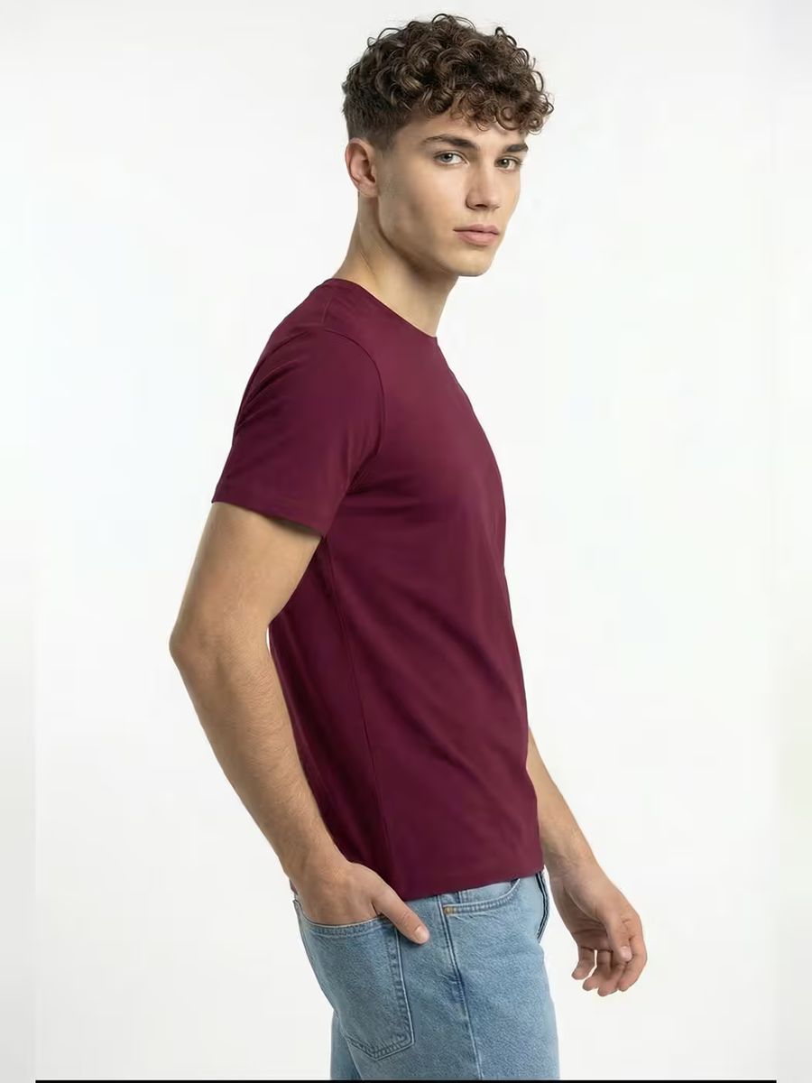 Men's Plain Maroon Half Sleeve Round Neck T-Shirt 3
