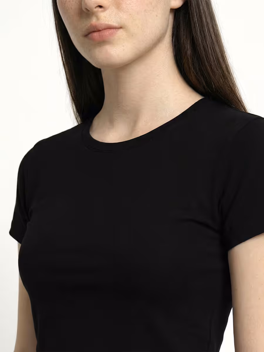 Women's Plain Black Half Sleeve Crop Top 6